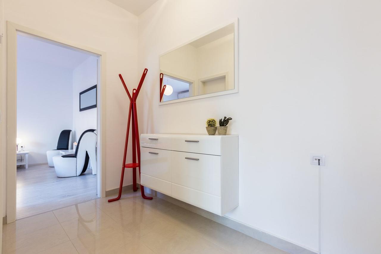 Fifi Apartment W. Parking In Old Town Zadar Eksteriør billede