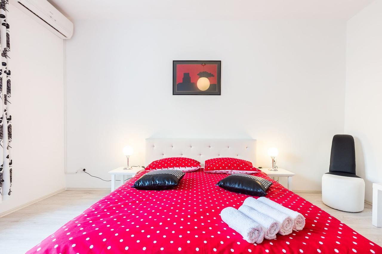 Fifi Apartment W. Parking In Old Town Zadar Eksteriør billede
