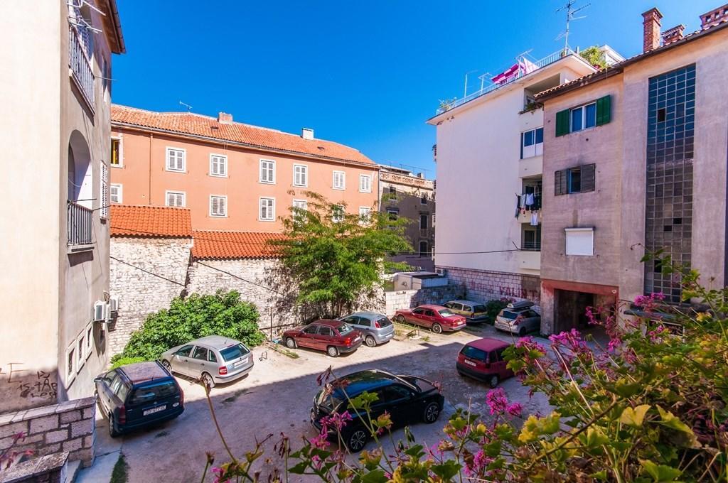 Fifi Apartment W. Parking In Old Town Zadar Eksteriør billede