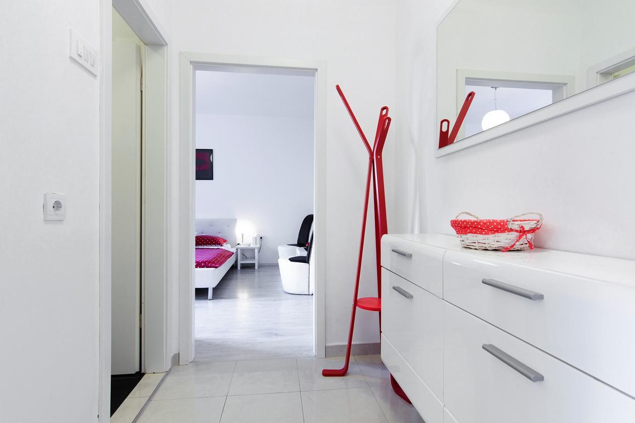 Fifi Apartment W. Parking In Old Town Zadar Eksteriør billede