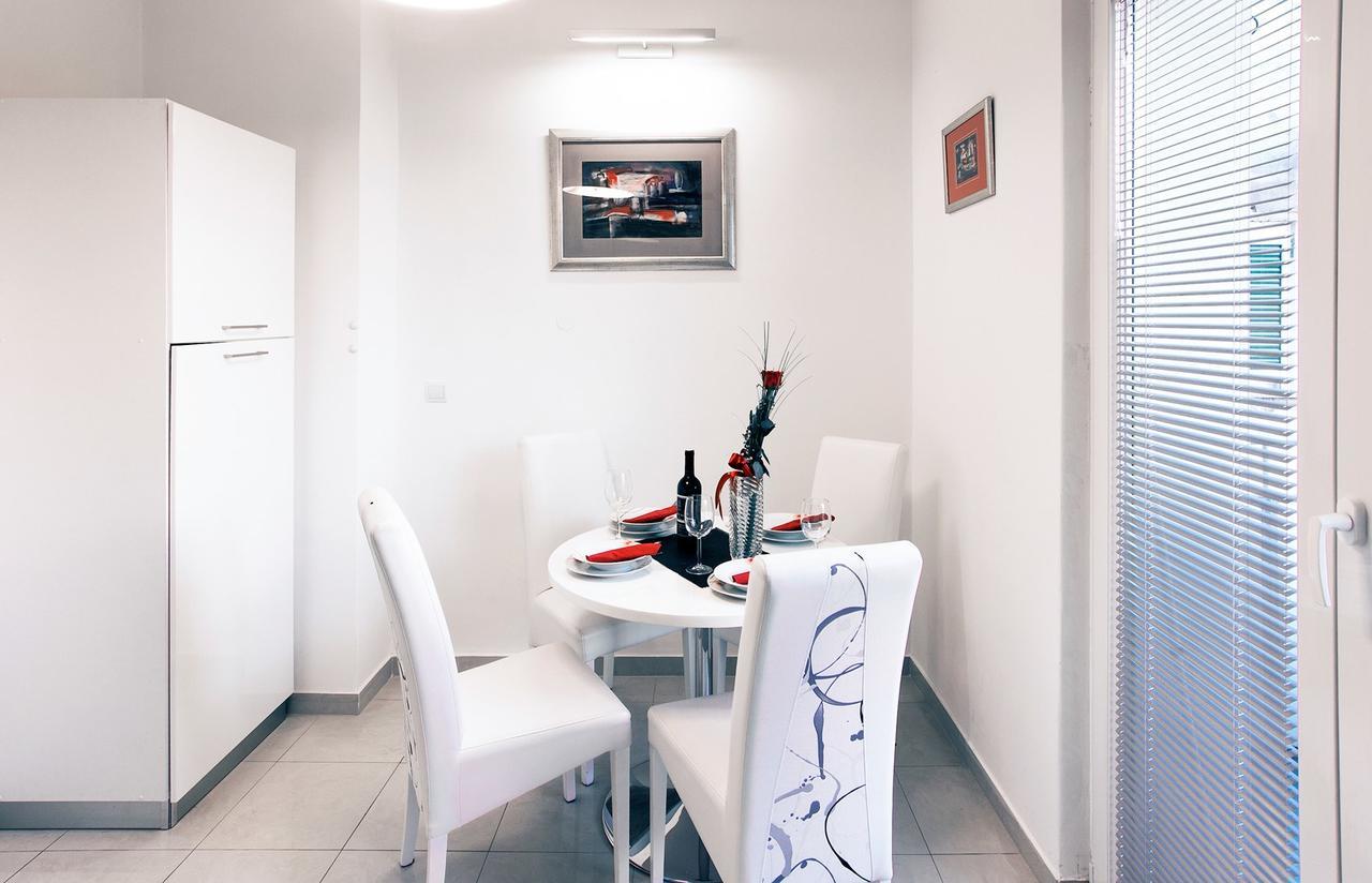 Fifi Apartment W. Parking In Old Town Zadar Eksteriør billede